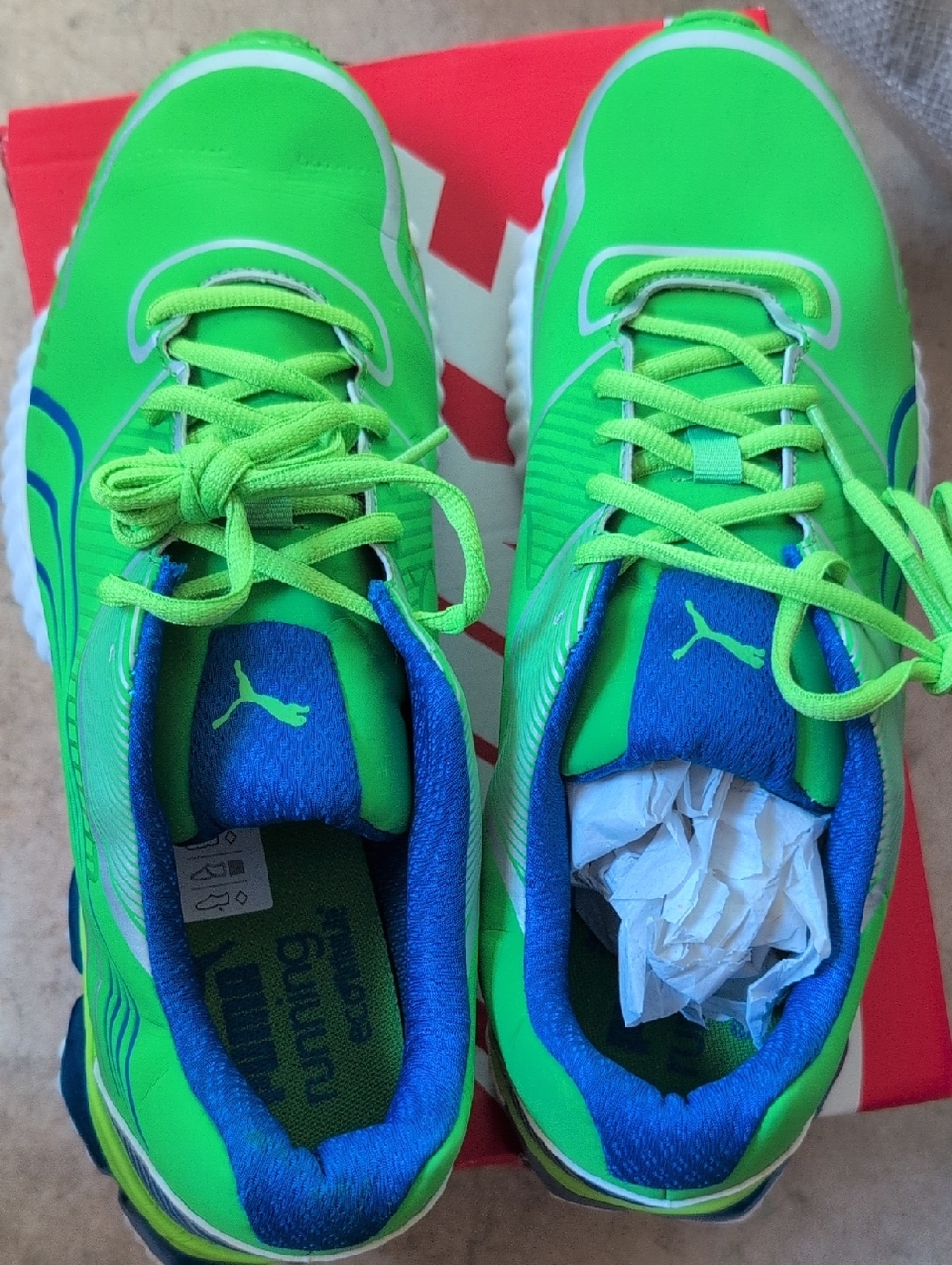 Puma Sneakers